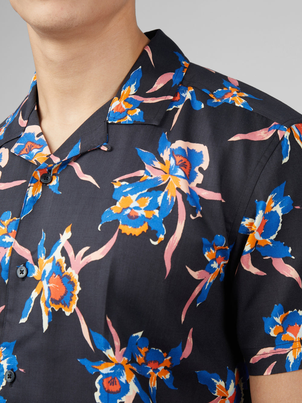 Black Ben Sherman Signature Botanical Print Shirts | ONAMCD-083